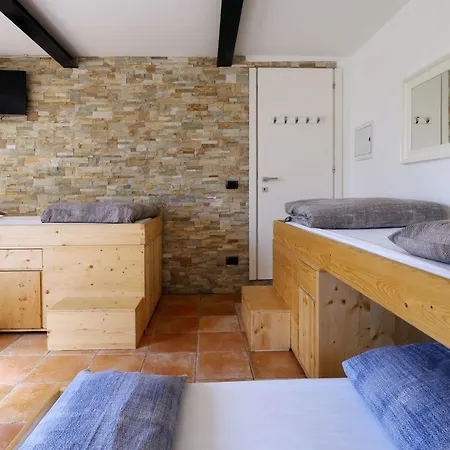 Bed & Wellness Fisterre 住宿加早餐酒店 4*